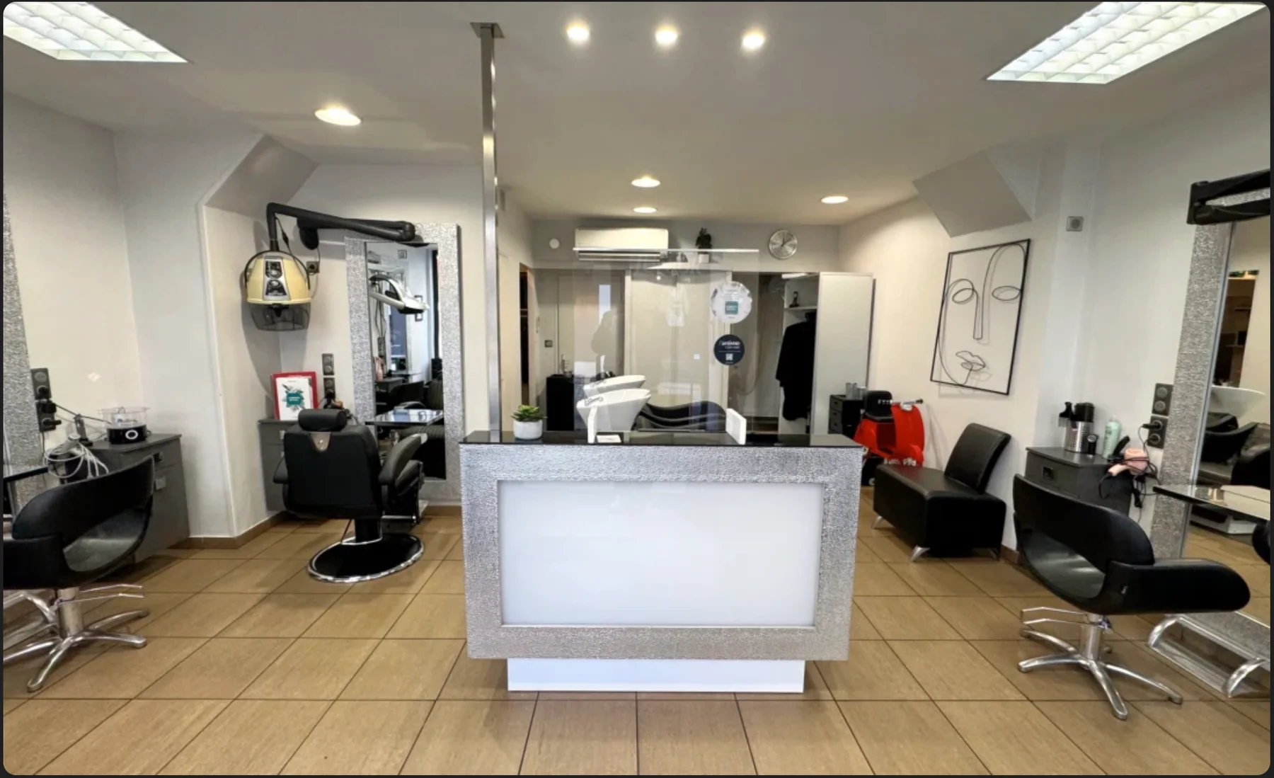 Salon de coiffure EURL LEA MELOUX à MONTLUCON, vue 2