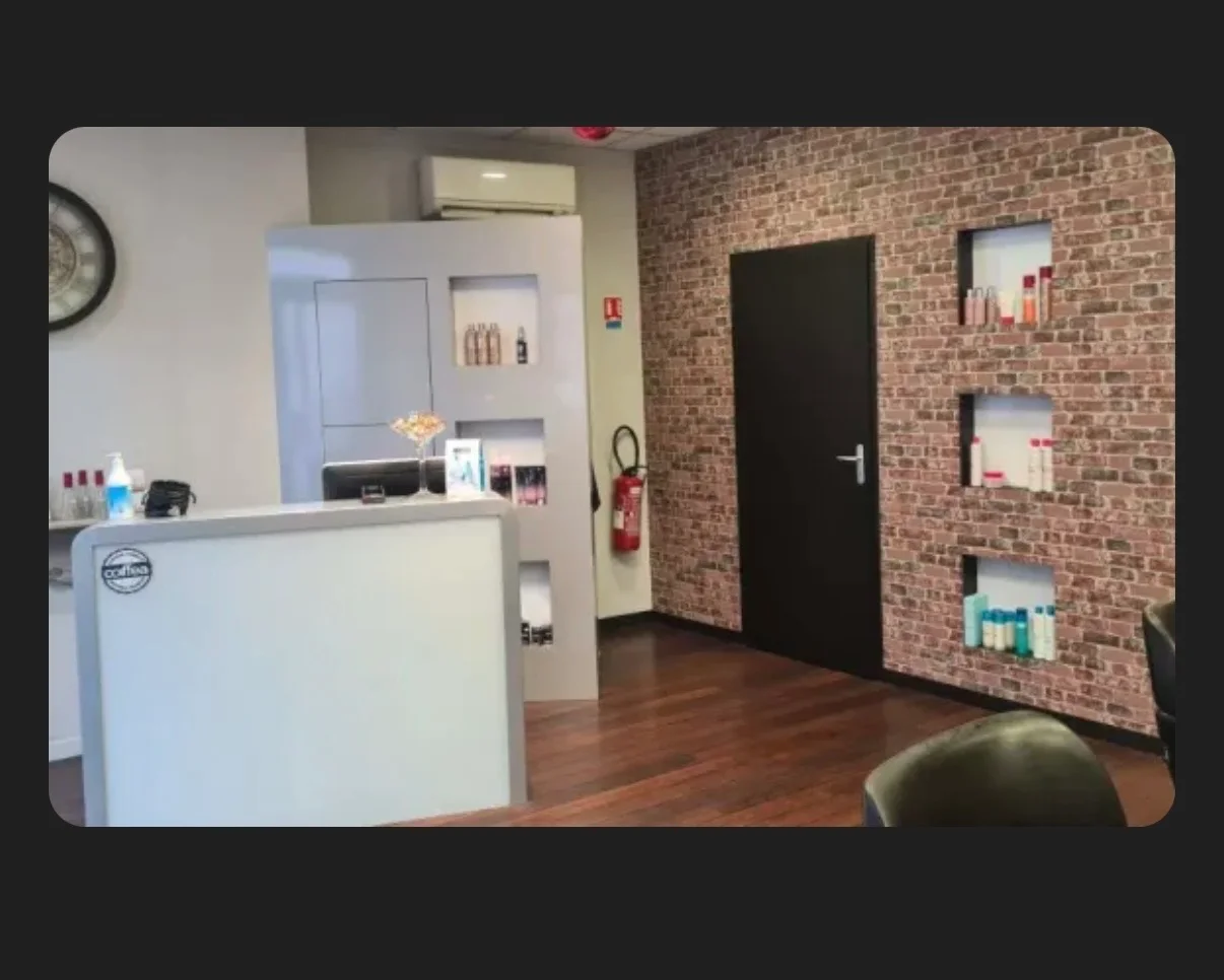 Salon de coiffure Infinitif à Champagnole, accueil agréable, vue 3