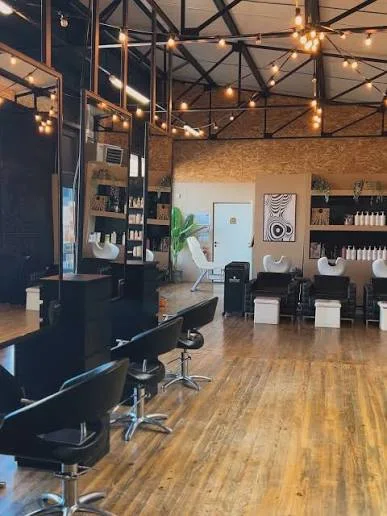 Salon de coiffure Le loft Capellois à LA CAPELLE-LES-BOULOGNE, vue 3